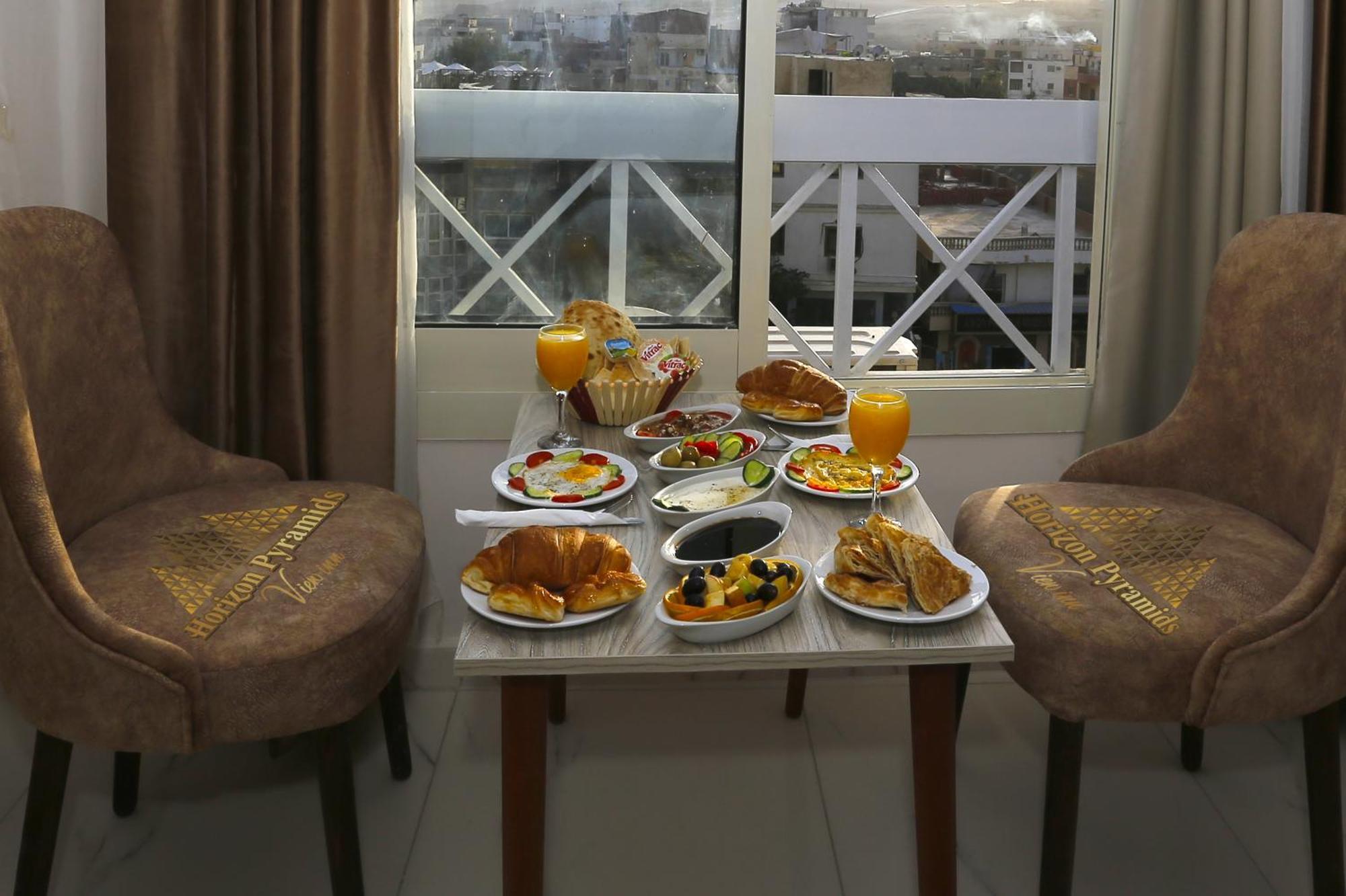 Horizon Pyramids View Inn Kafret el-Gabal エクステリア 写真